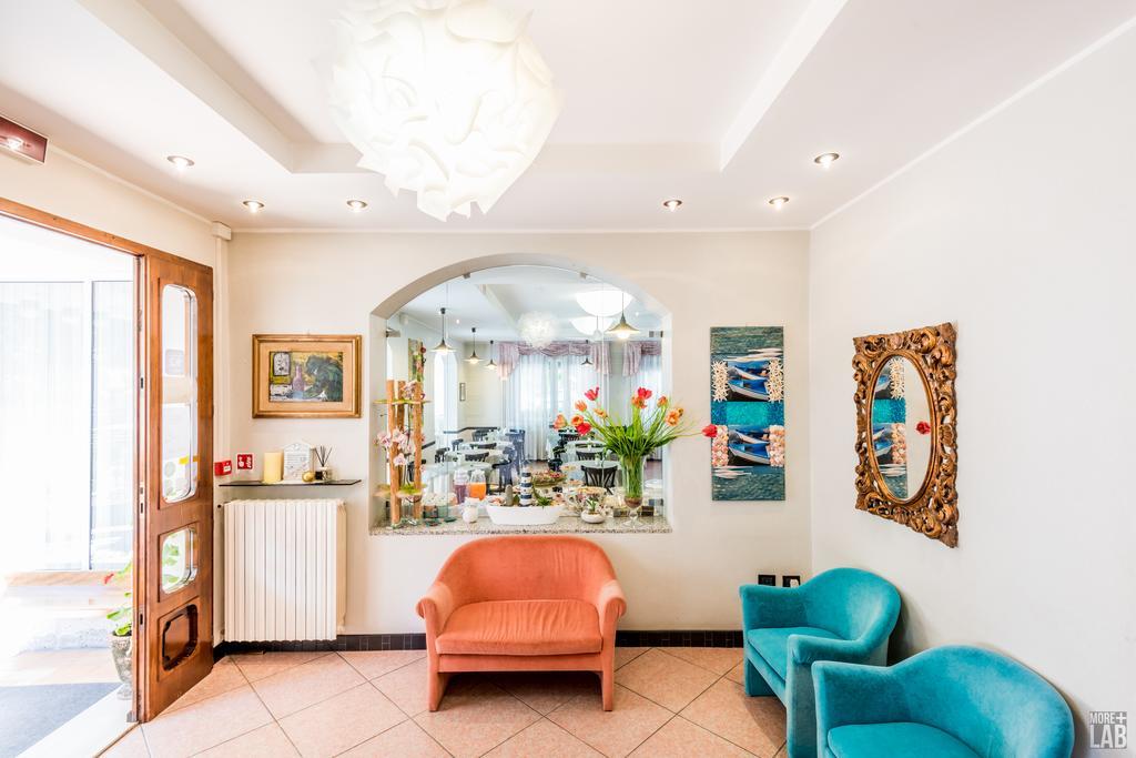 צ'סנטיקו B&B Hotel Souvenir מראה חיצוני תמונה