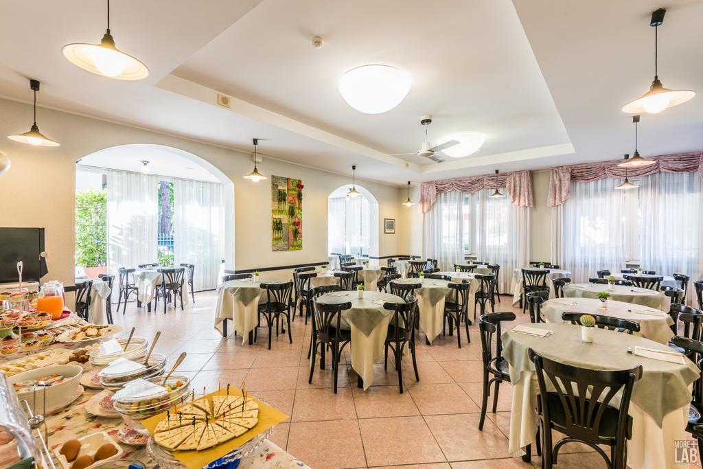 צ'סנטיקו B&B Hotel Souvenir מראה חיצוני תמונה